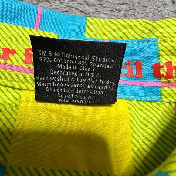 2023 Universal Studios Halloween Horror Nights Chucky Button Up Shirt Medium - Picture 7 of 8